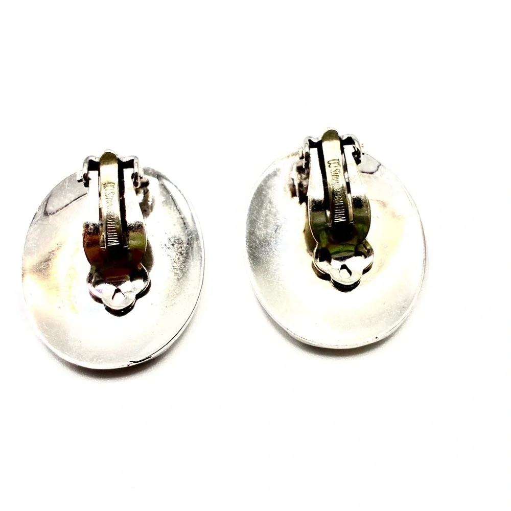 Vintage Unsigned Whiting & Davis Clip On Earrings in a Silver Tone